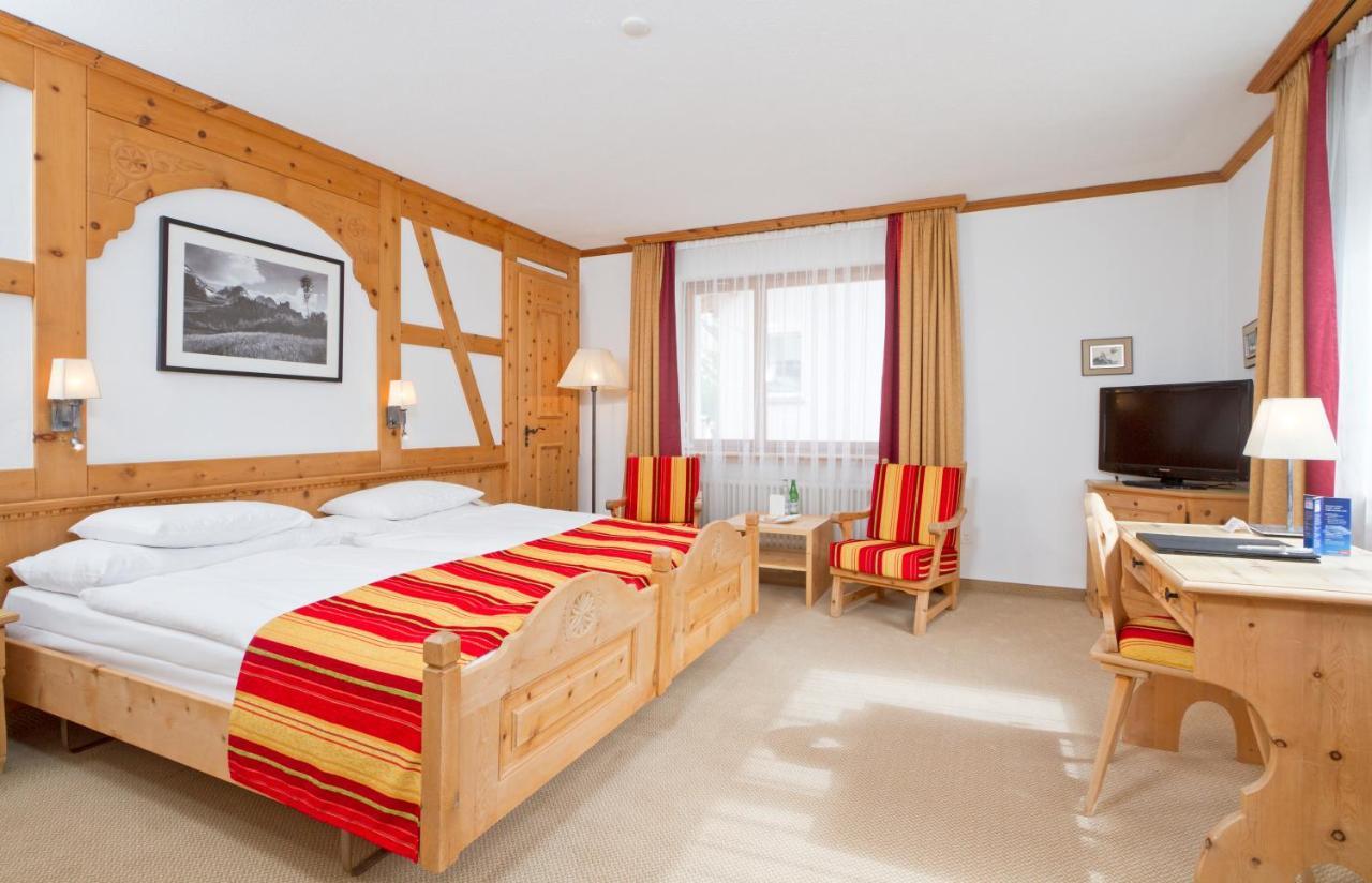 Edelweiss Swiss Quality Hotel Силс Мария Стая снимка